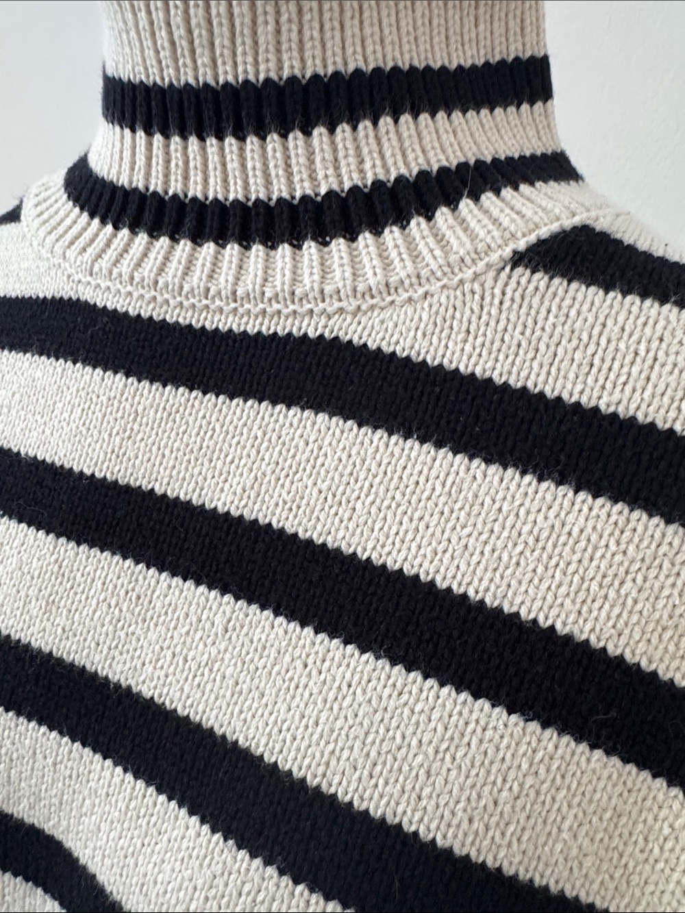 Toteme Signature Stripe Turtleneck Sweater Wool Cotton Blend Women Size S Cream - Picture 7 of 11